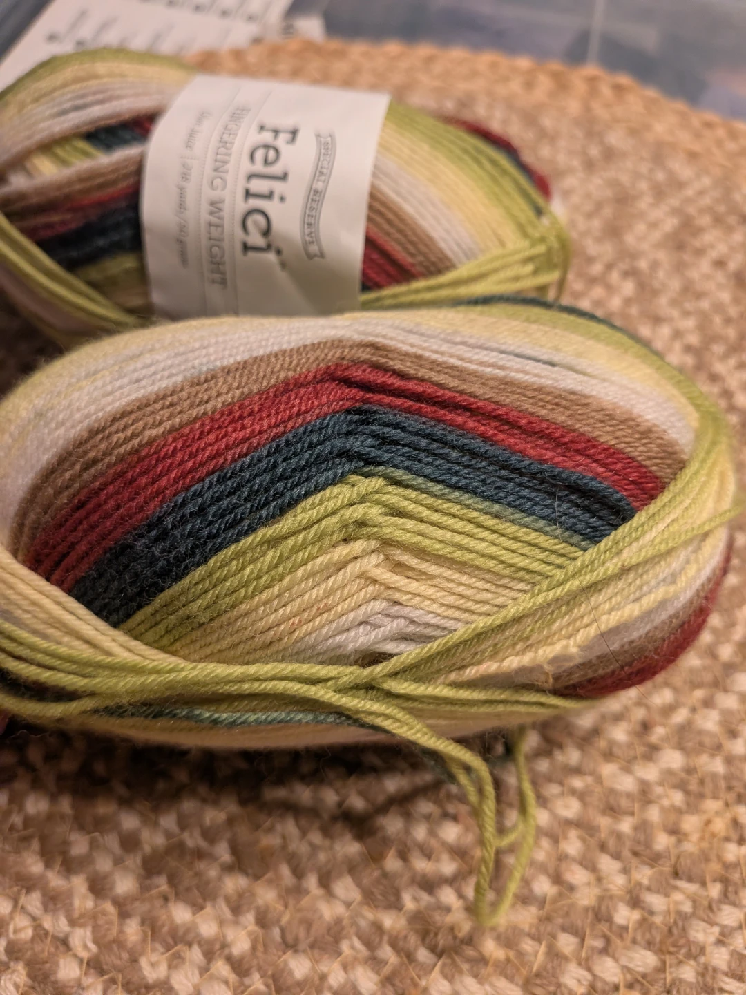 2 Skeins of Felici Special Reserve Yarn - Olive Juice - photo 3