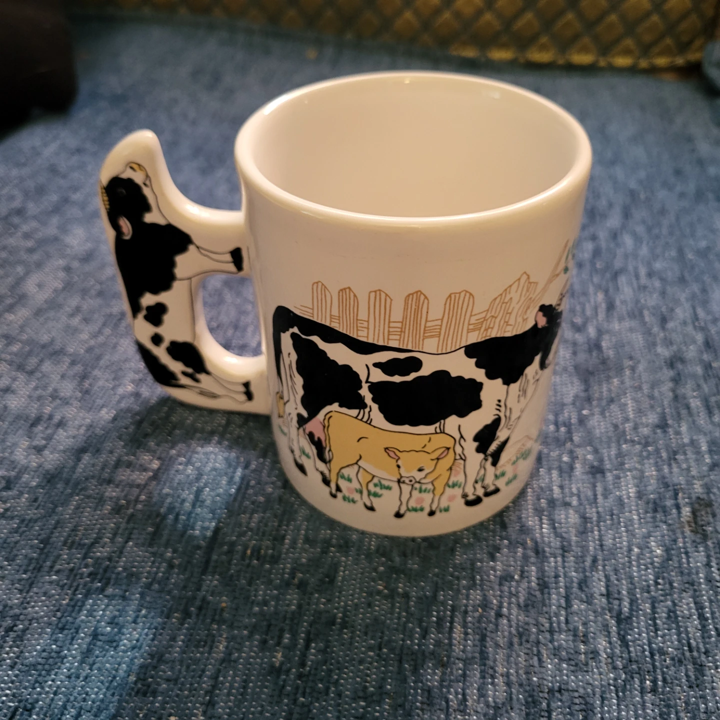Cow-Themed Ceramic Mug with Shaped Handle - photo 2