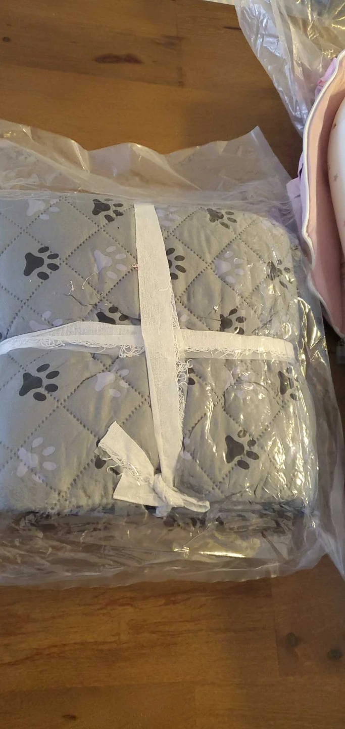 Washable Quilted Grey Pet Paw Print Pet Pad