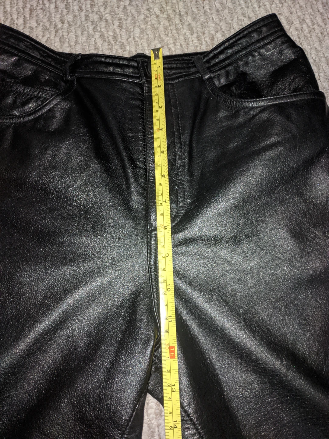 Danier Black Leather Pants Size 8 - photo 3