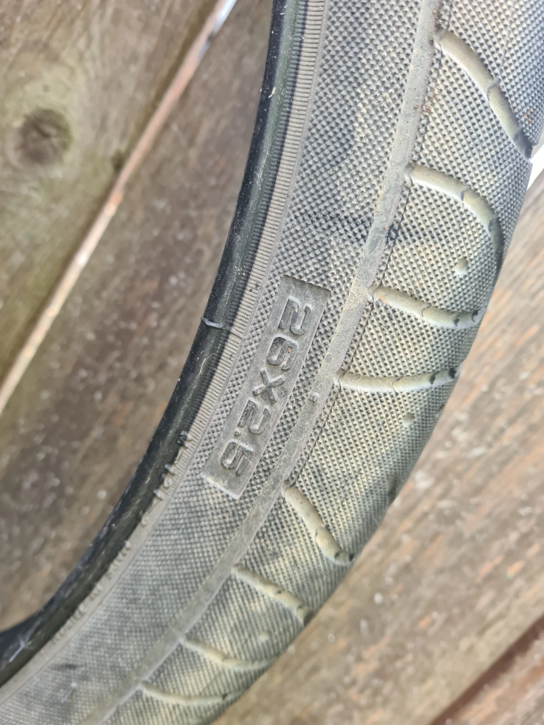 Maxxis Hookworm 26 x 2.5 Bicycle Tire - photo 3