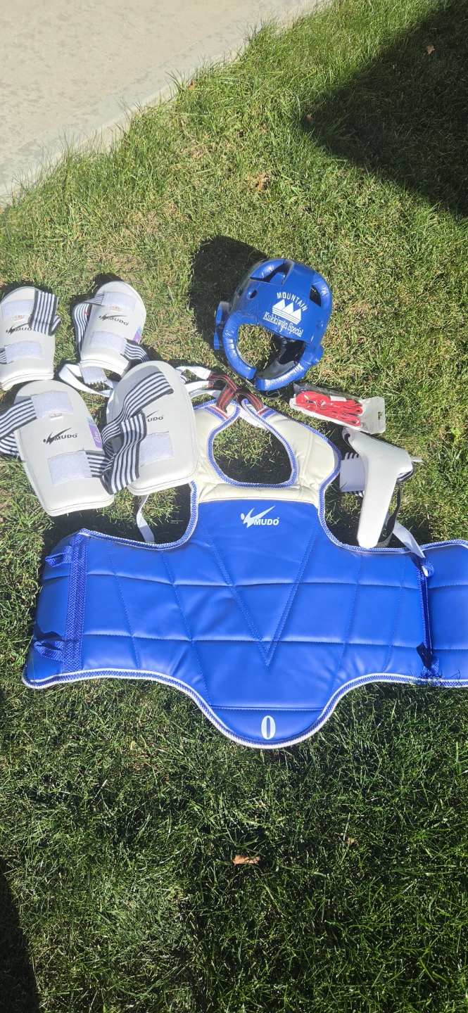 Mudo Taekwondo Protective Gear Set Size 0 - photo 2