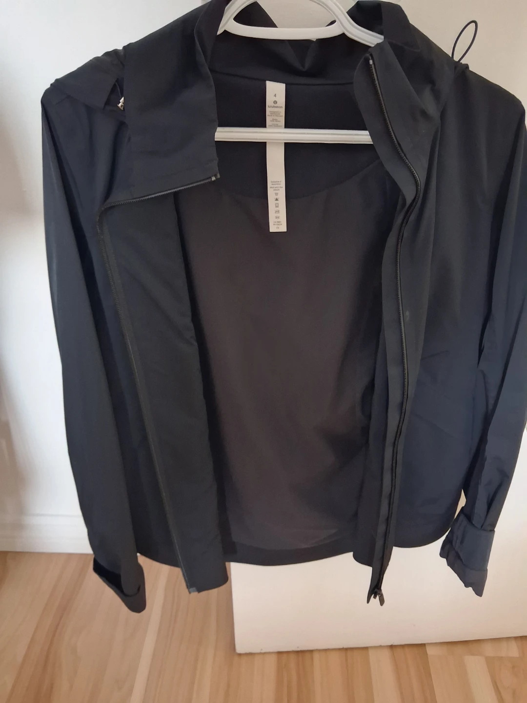 Lululemon Black Hooded waterproof Jacket