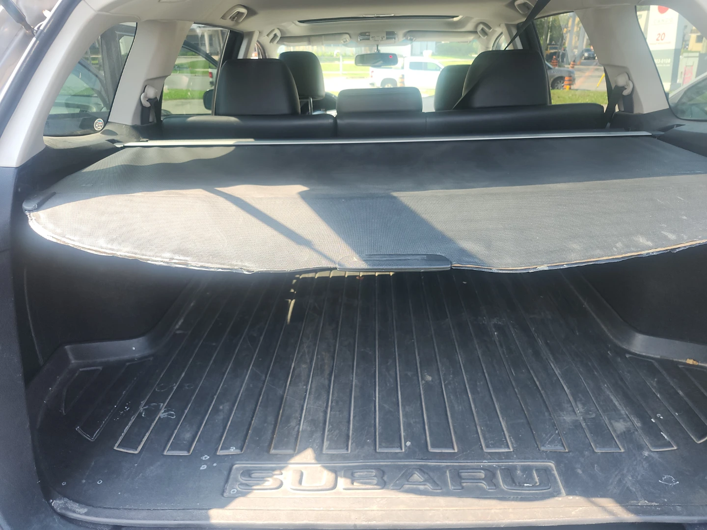 2010 SUBARU OUTBACK LIMITED - photo 5