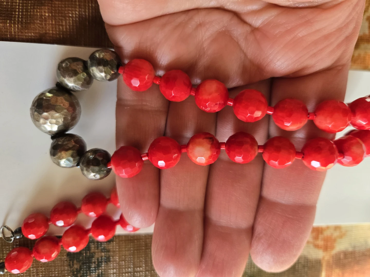 Faceted Coral and Hammered Sterling Silver Necklace 22" - photo 4