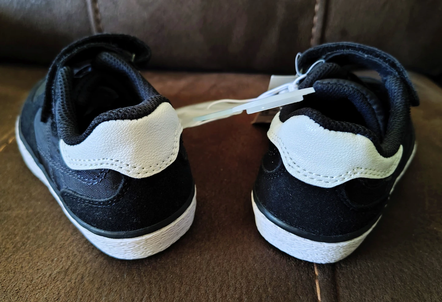New Sz 10 Children's Place Black Sneakers Size 10 - photo 3