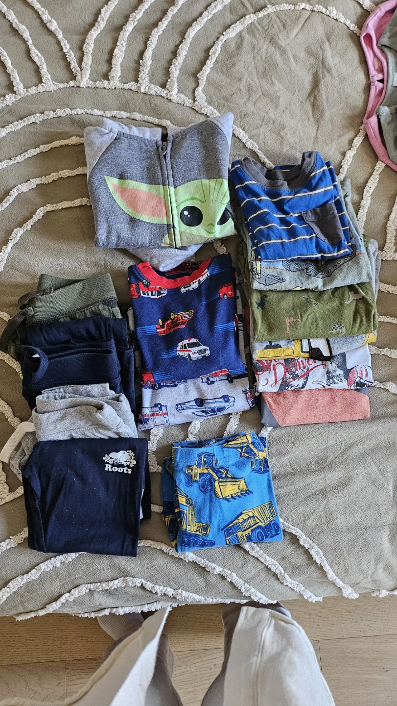 Boys 3T clothing bundle - photo 2