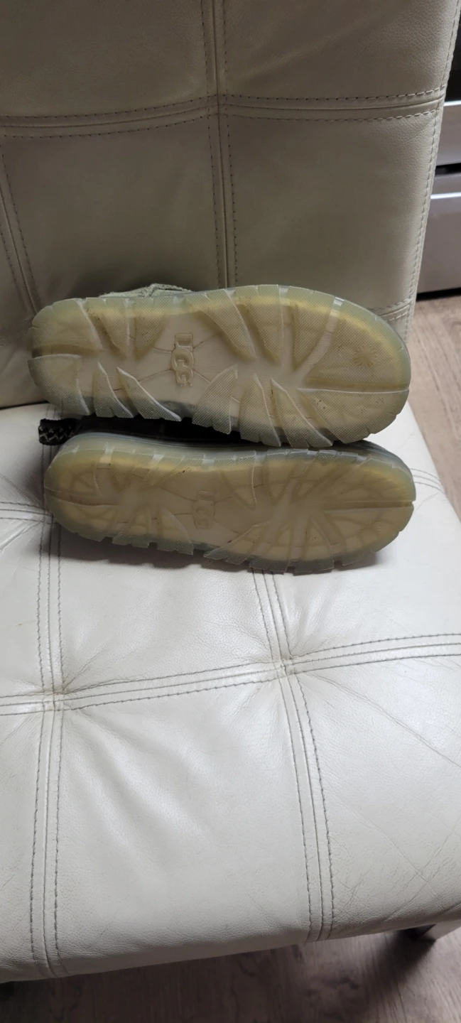 UGG Olive Green Mini Boots sz 7 - photo 5
