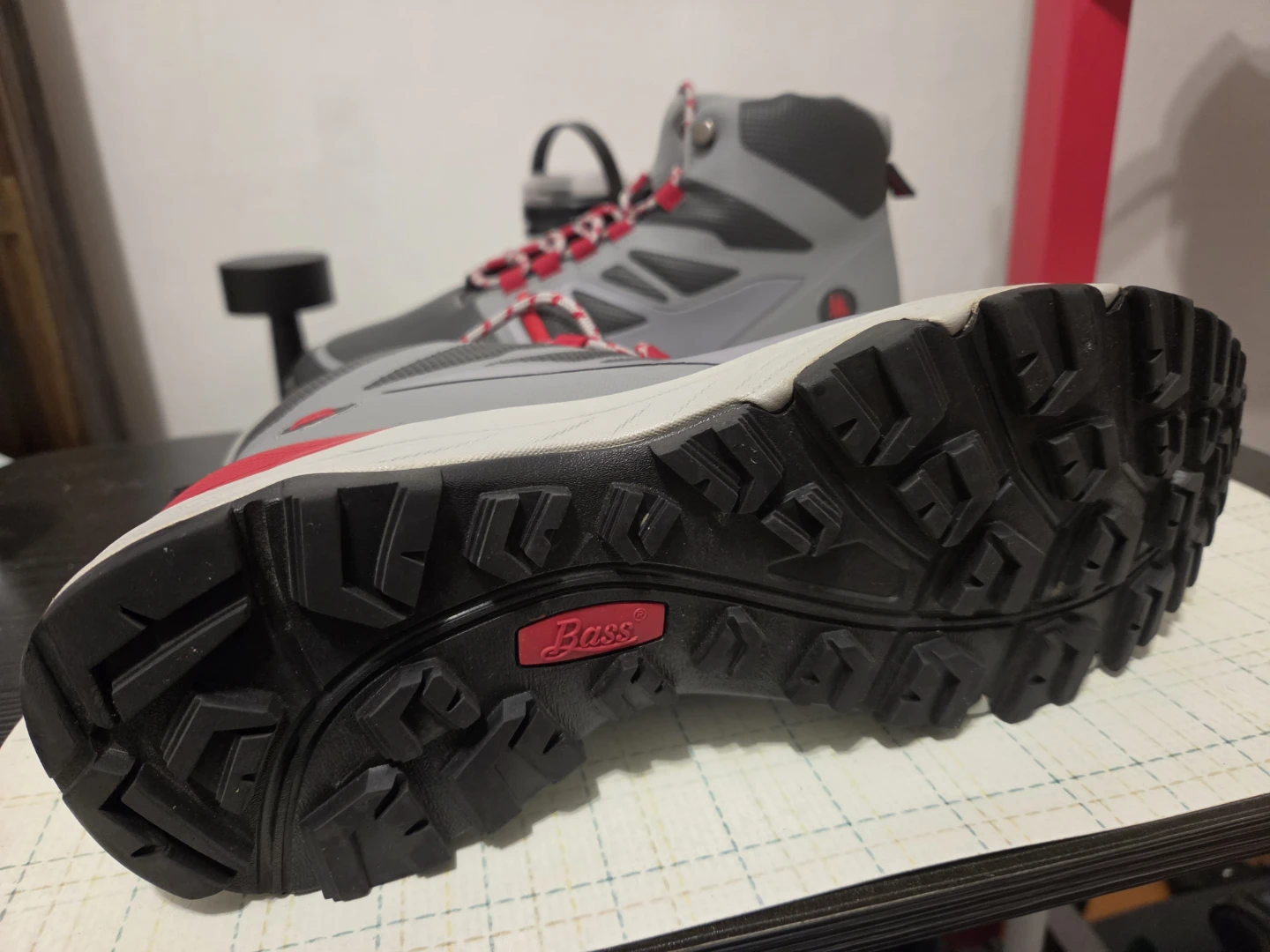 G.H. Bass & Co. Hiking Boots Gray Red - photo 3