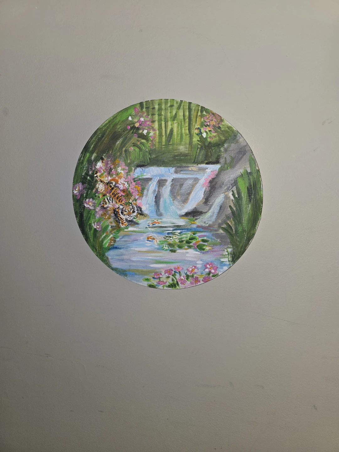 Circular Tiger and Waterfall Painting - photo 2