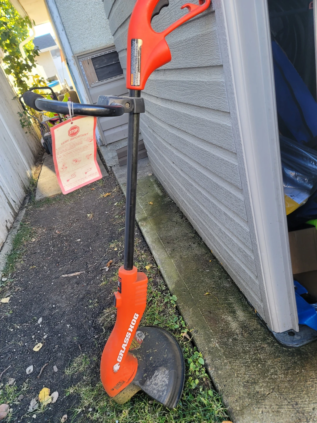 Black and Decker Grass Hog String Trimmer - photo 3