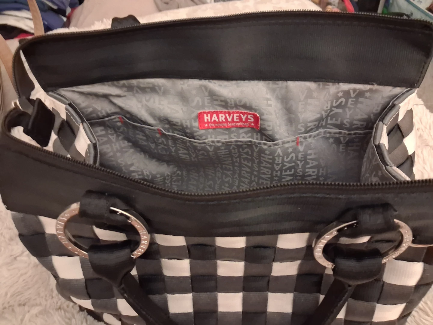 HARVEY "The Original Seatbelt Bag" - photo 4