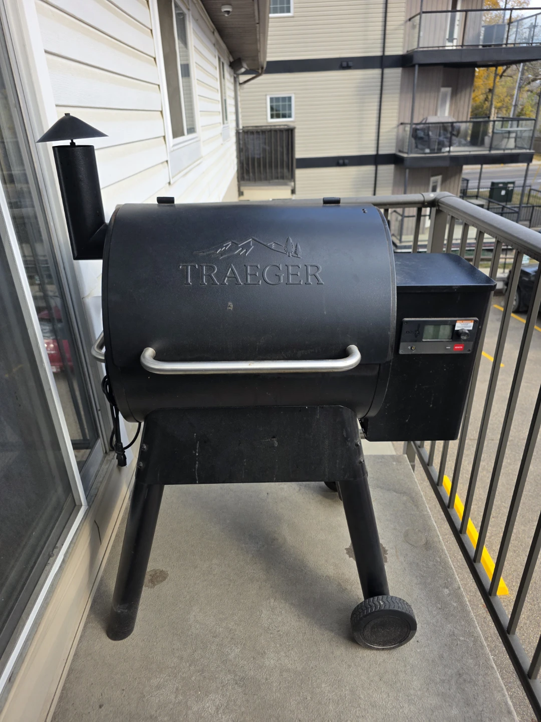 Traeger Pro 575 wood pallet grill and smoker? - photo 2