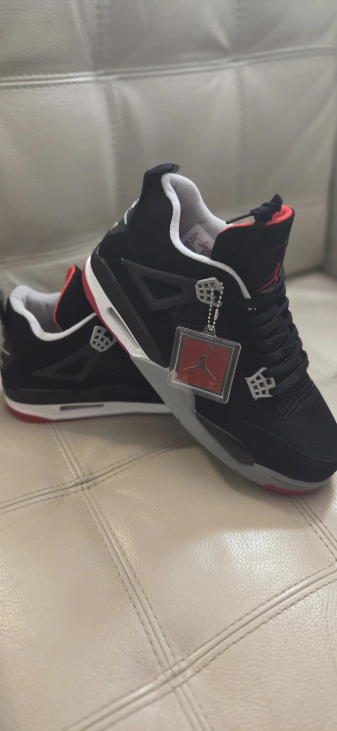 Nike Air Jordan 4 bread style Sneakers