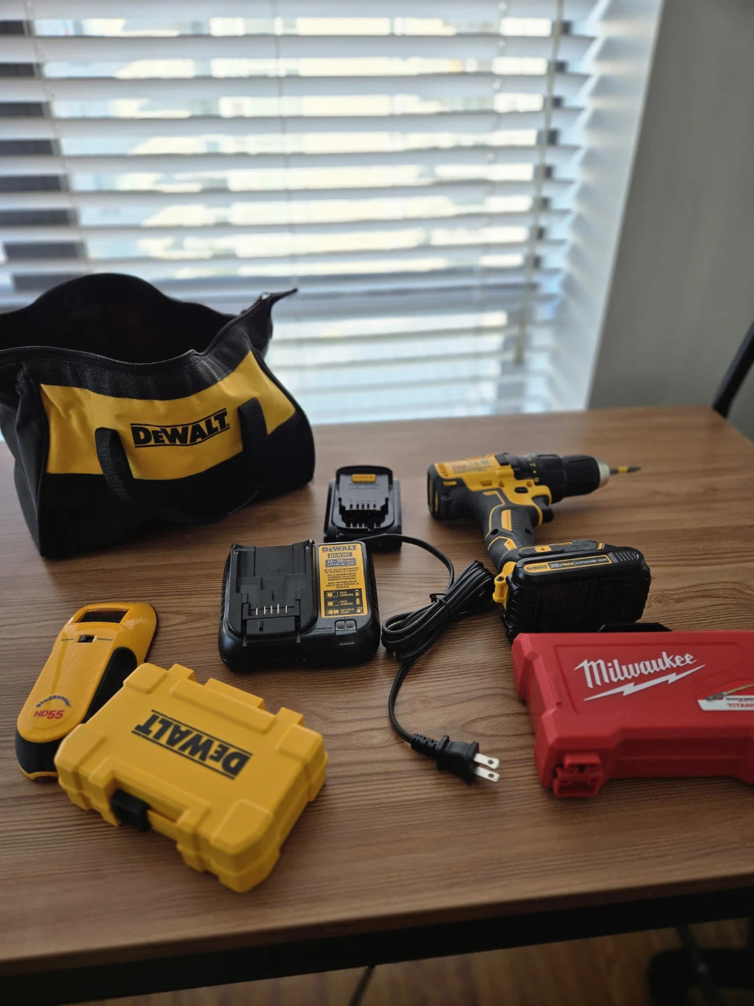 DeWalt 20V Max Cordless Drill Driver Kit - PICKUP only