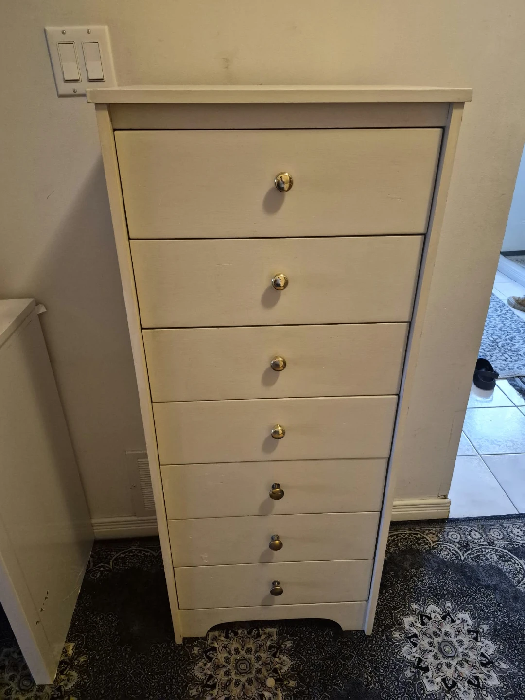Tall cream 7-drawer dresser - photo 4