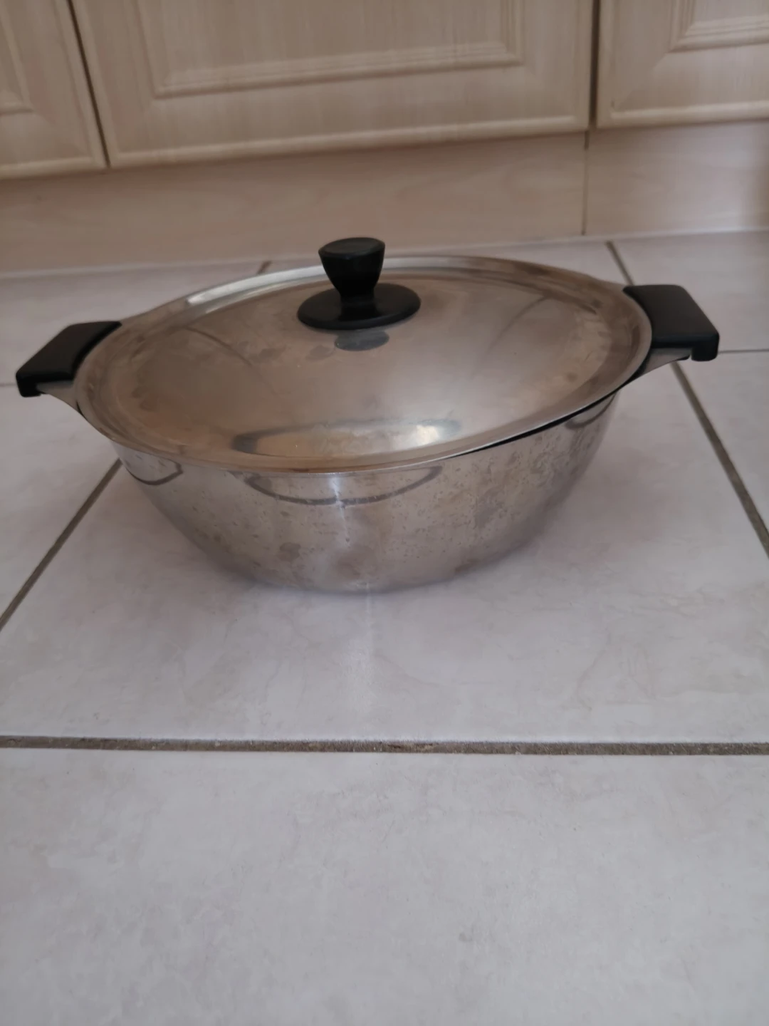 Stainless Steel Divided Pot with Lid
