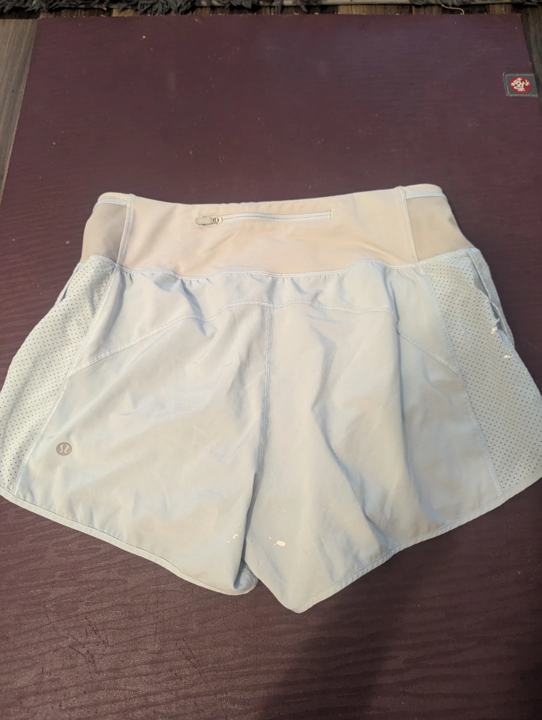 Lululemon light blue running shorts - photo 2