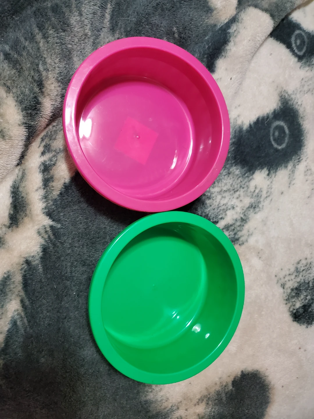 Plastic pet dishes - photo 2
