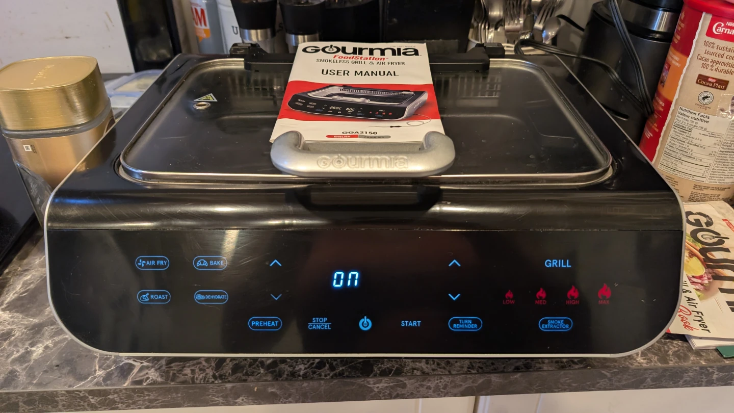 Gourmia FoodStation Smokeless Grill & Air Fryer
