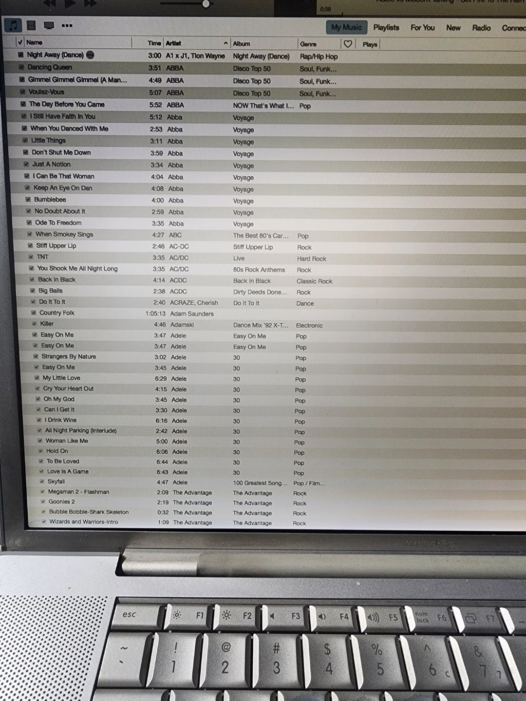 Vintage Apple MacBook Pro 2.33 GHz Intel Core 2 Duo - photo 3