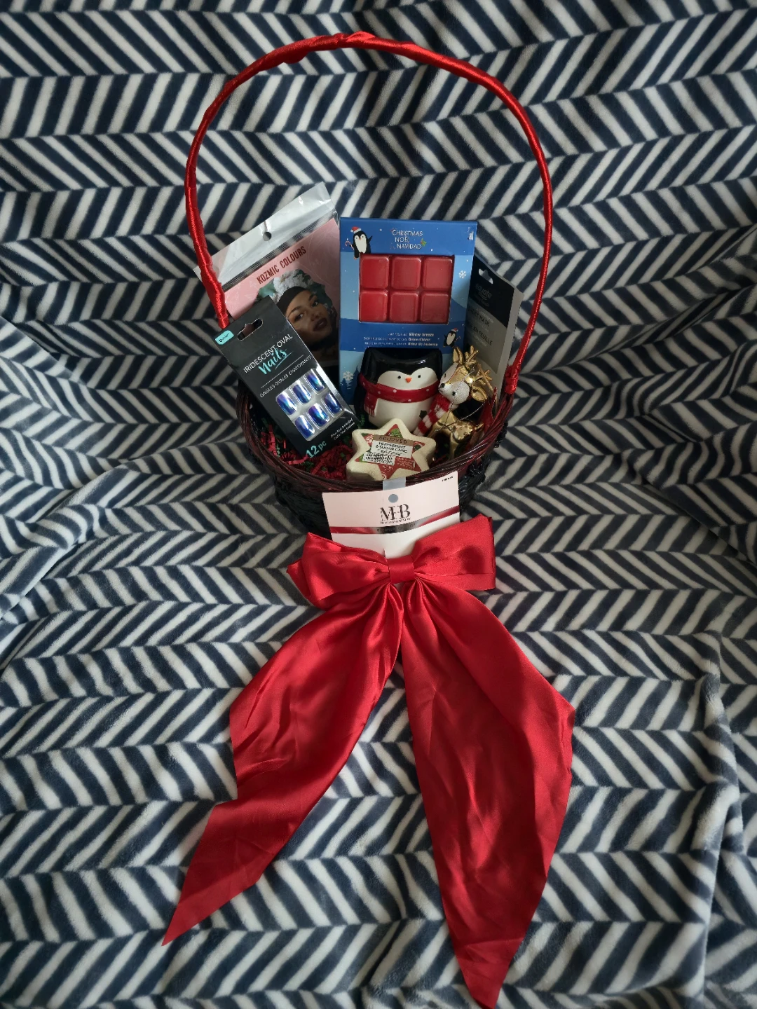 Holiday Gift Basket for a teen or lady