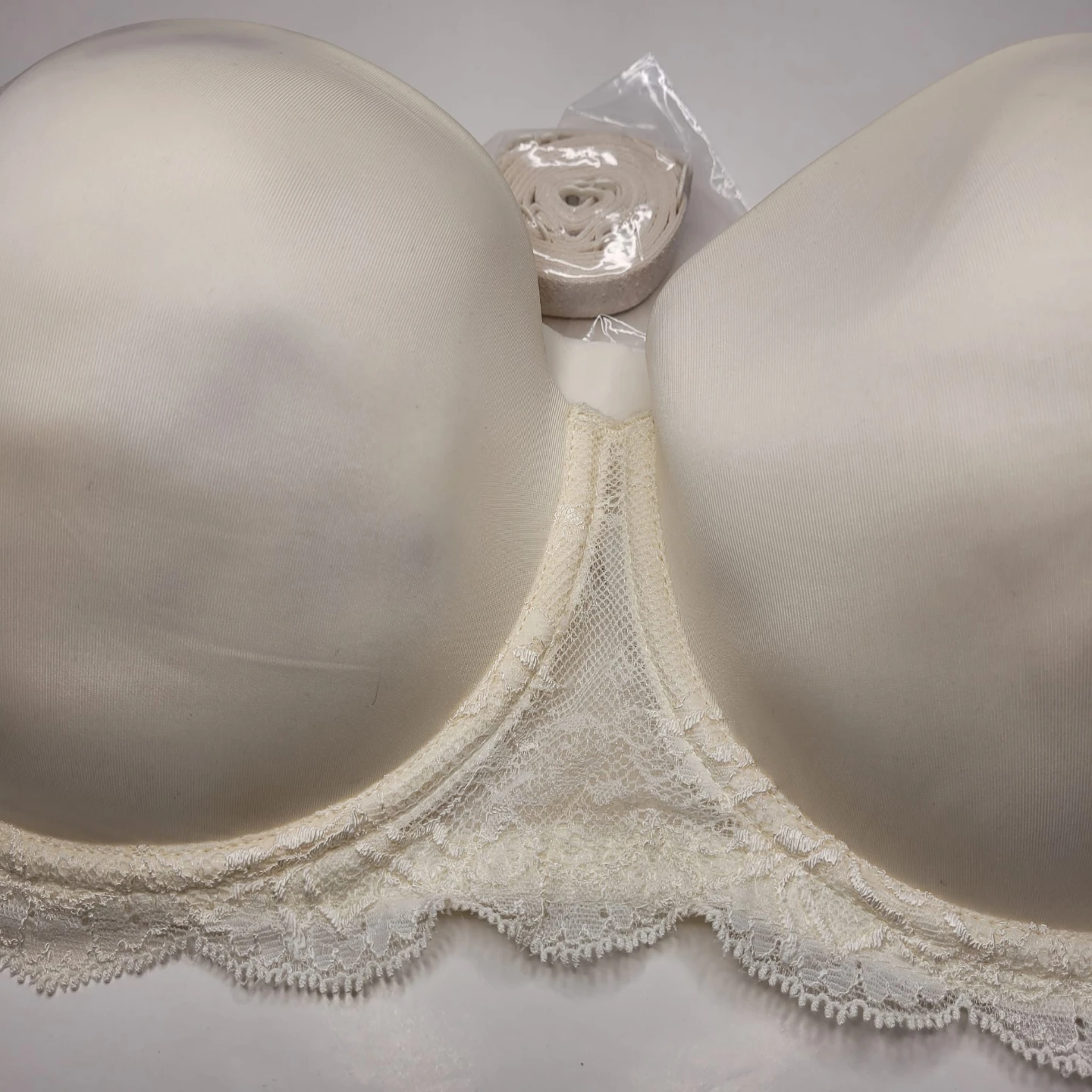 Calvin Klein Strapless Bra 34DD - photo 3