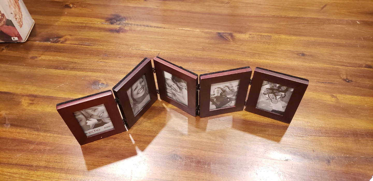 Echo Folding Photo Frame - photo 2