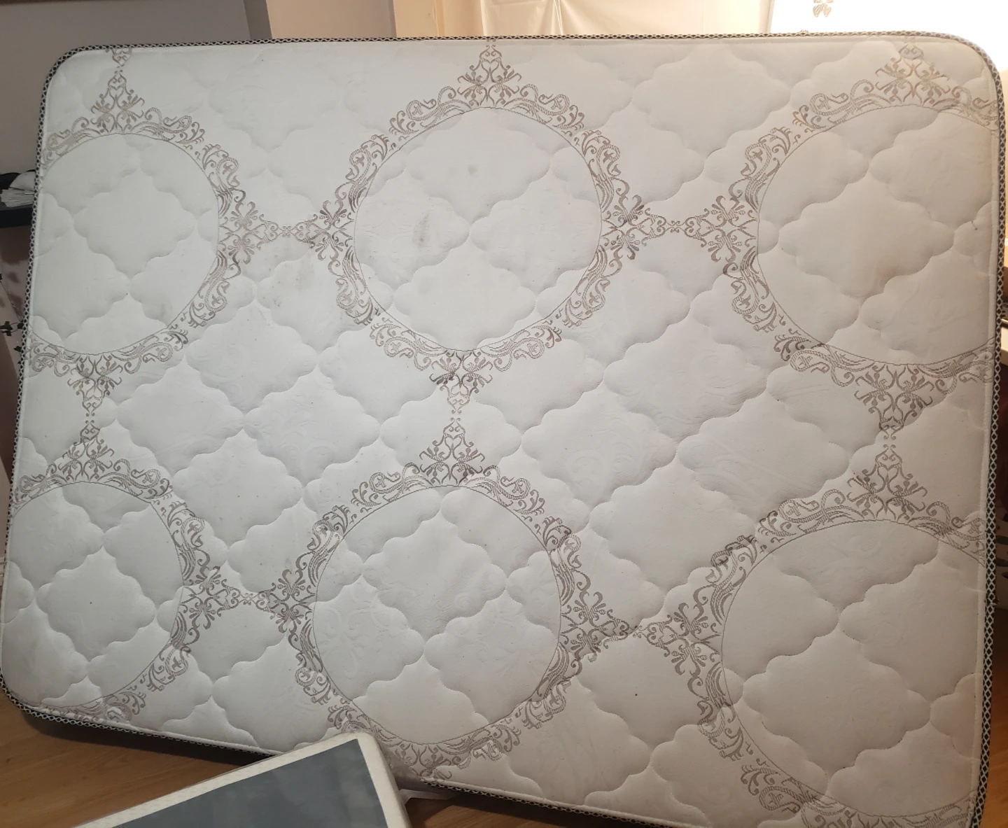Both Extra Firm Flippable Queen Mattress and box spring - photo 5
