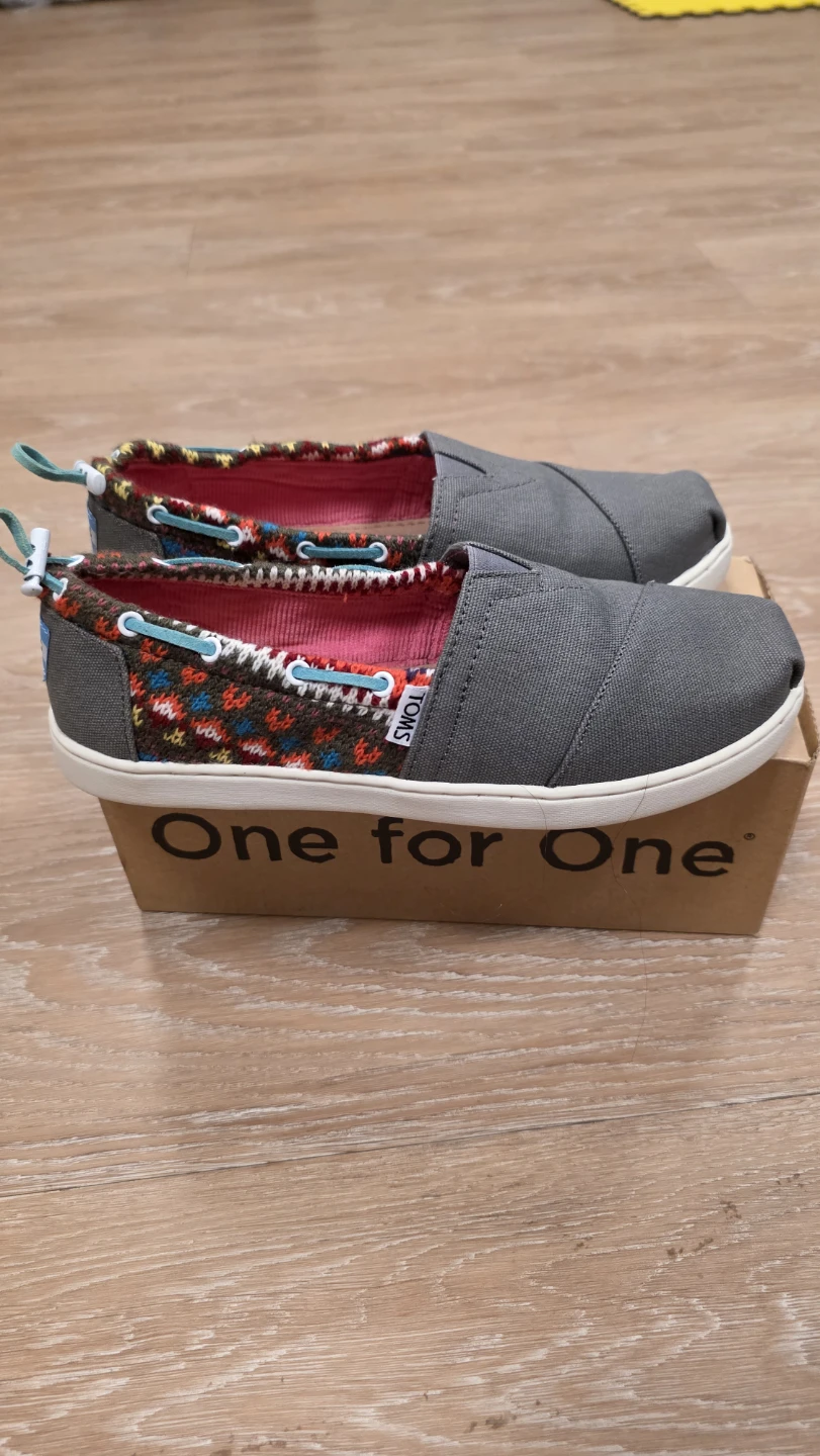 TOMS Bimini Stripe Knit Shoes Size 5 - photo 2