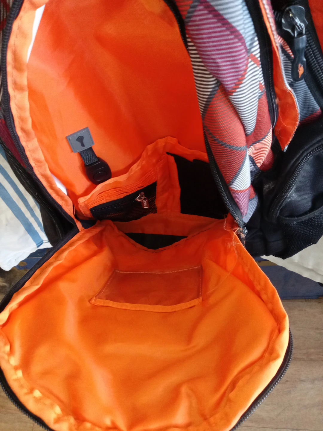 Roots Plaid Backpack - photo 4