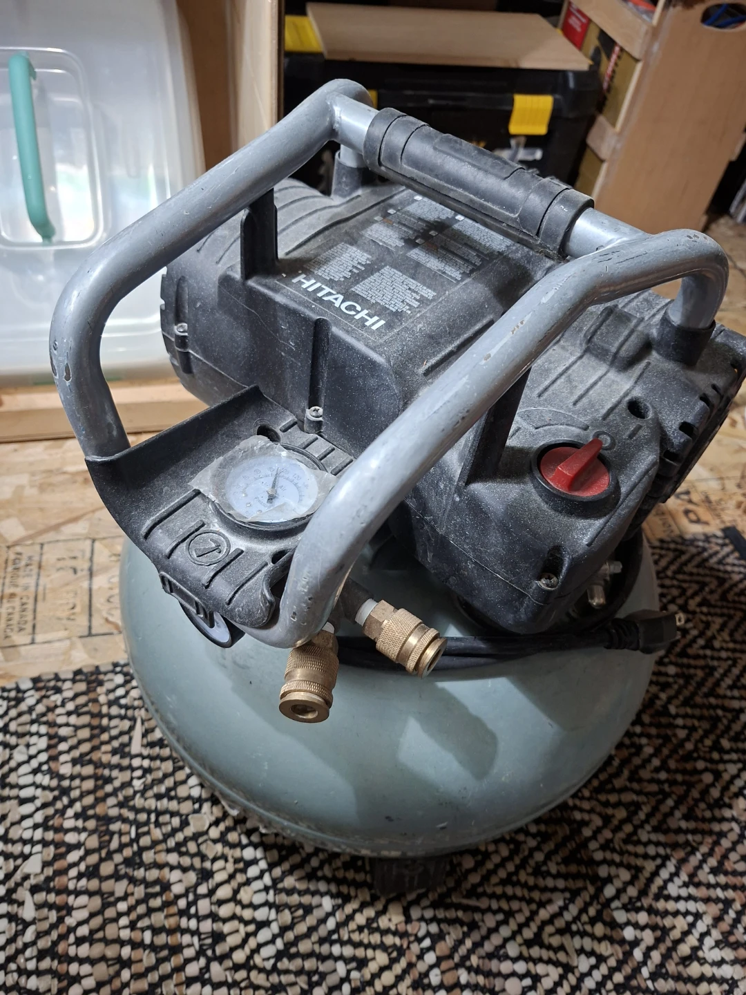 Hitachi Portable Air Compressor