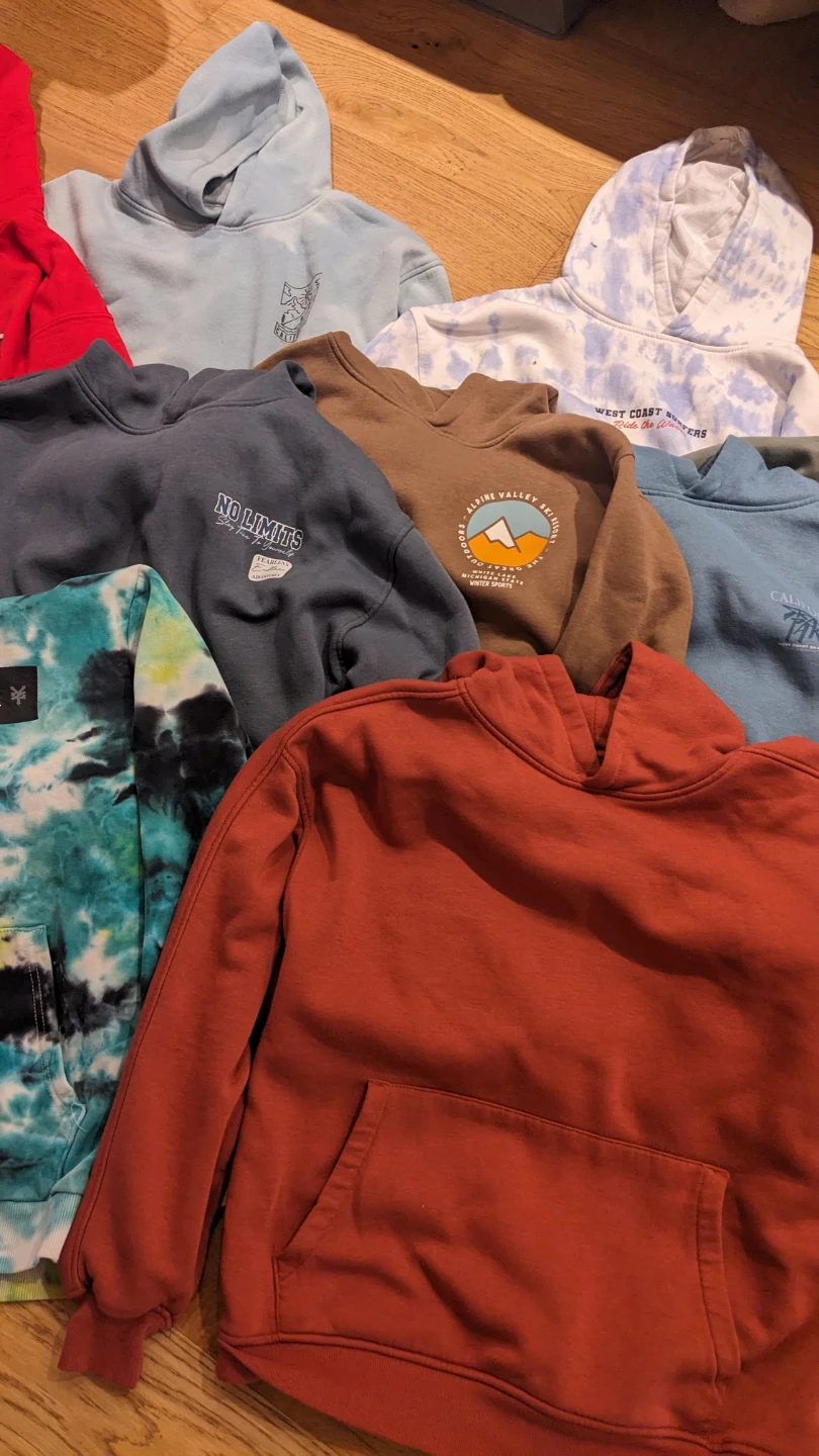 10 Hoodies, size 10–12 - photo 3