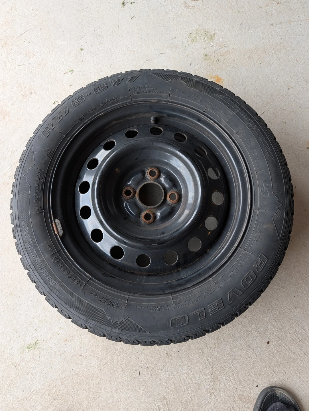 4 Rovelo Winter Tires on Steel Rims 185/65R15 Kia Rio/Accent - photo 4