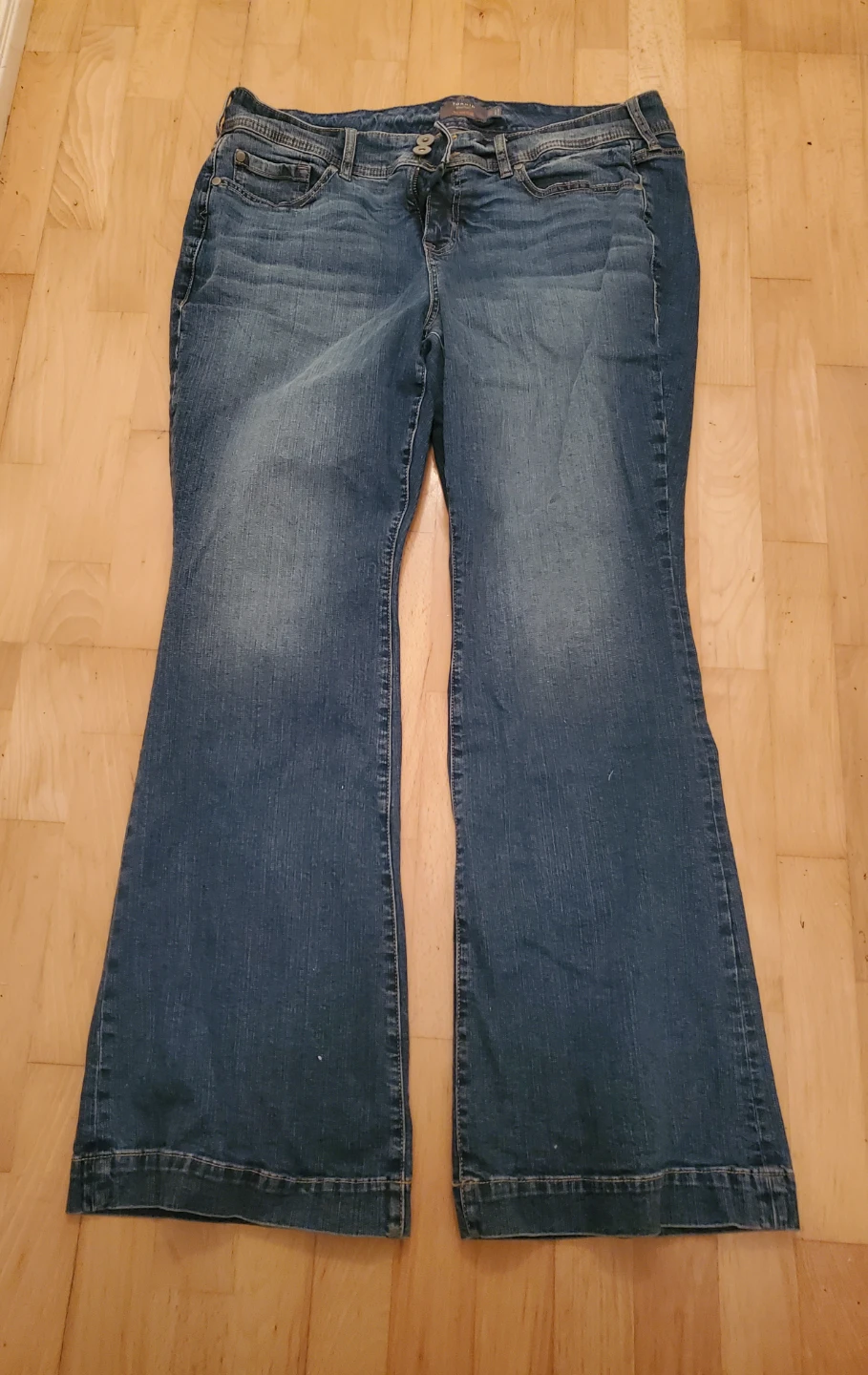 Torrid Mid-Rise Flare Jeans Size 18R