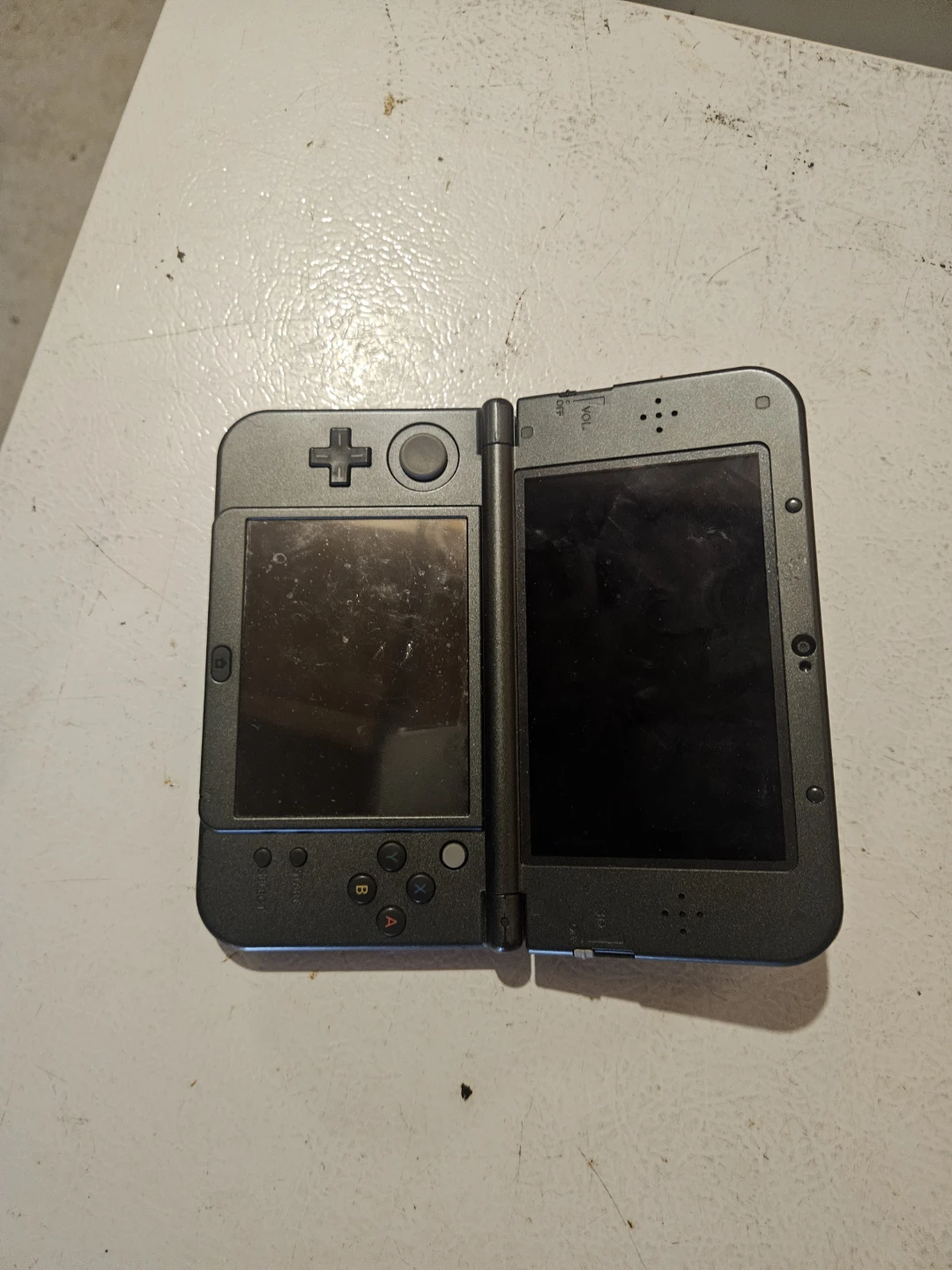 New Nintendo 3DS XL Handheld Console - photo 4