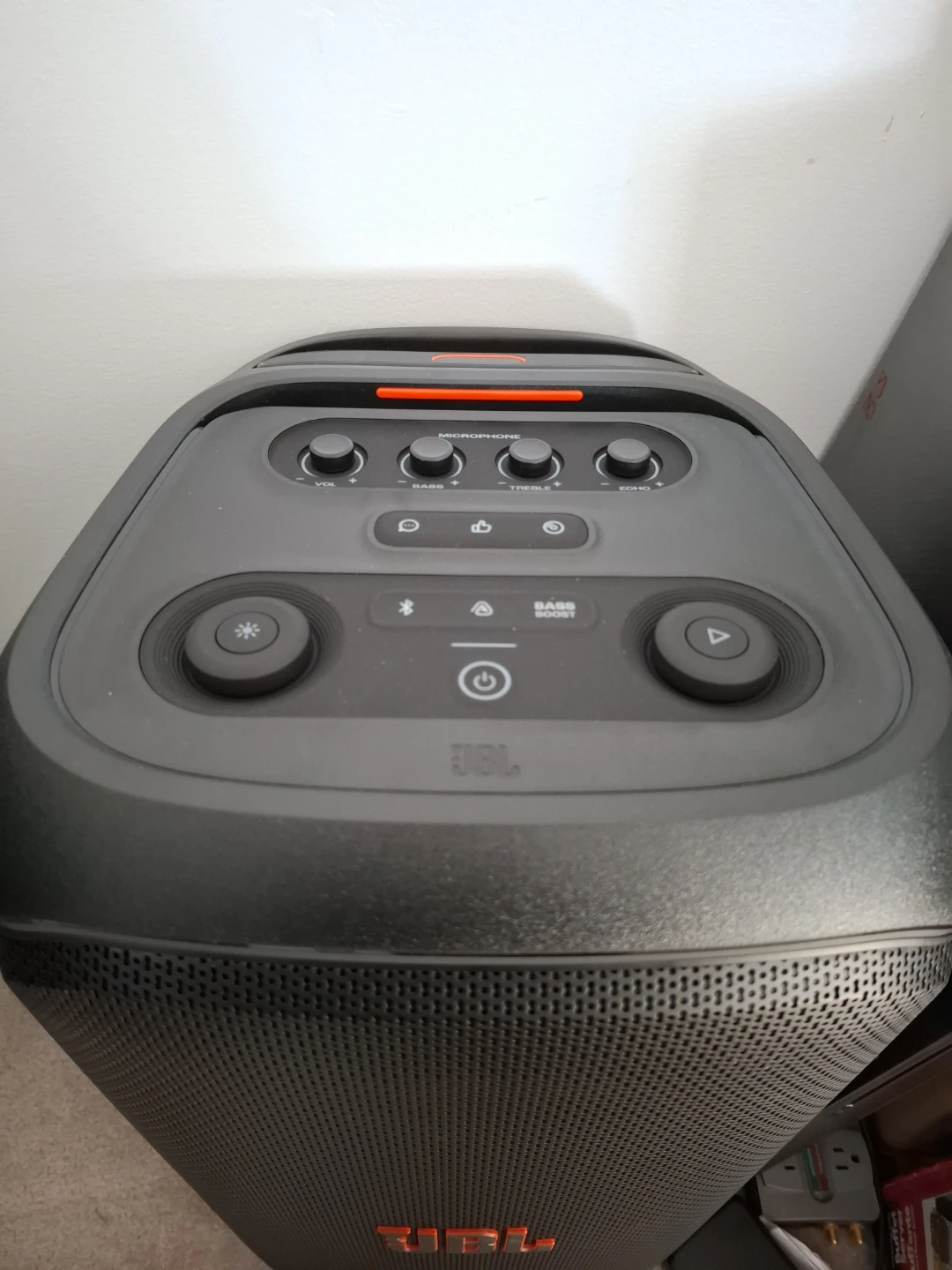 JBL 320  PartyBox Speaker
