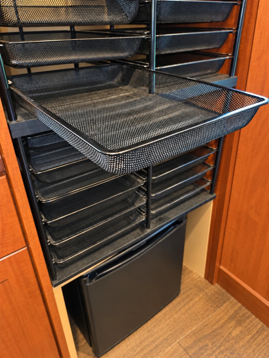 Black Metal Mesh Pull-Out Drawer Organizer - photo 3