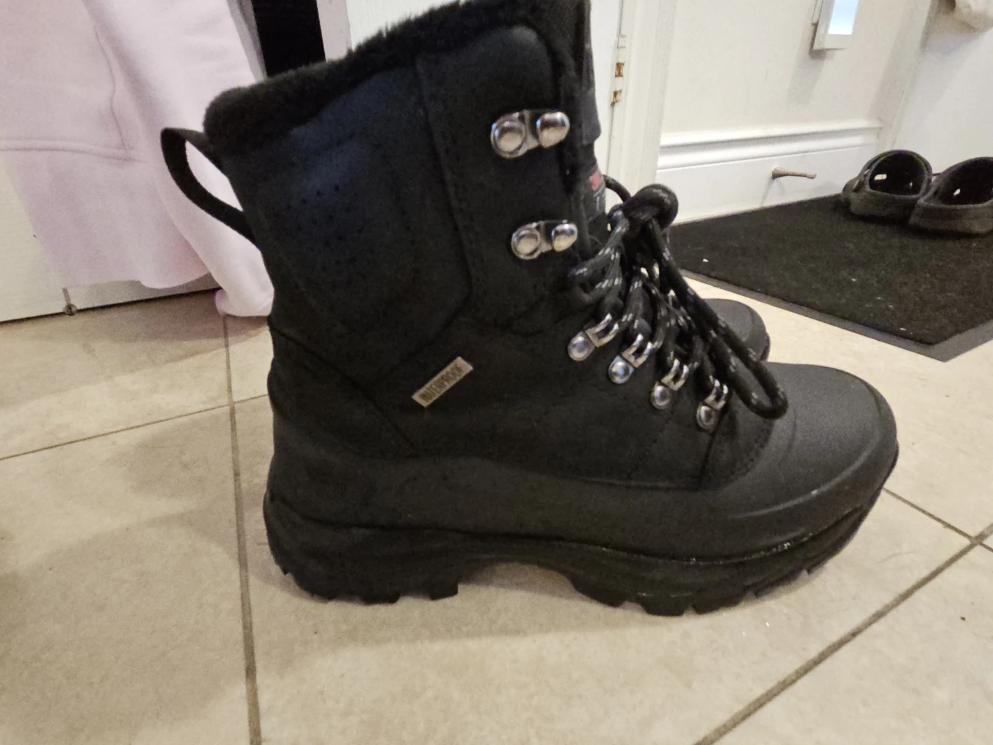 B&B by SoftMoc Carter Winter Boots Black Size 7 - photo 3