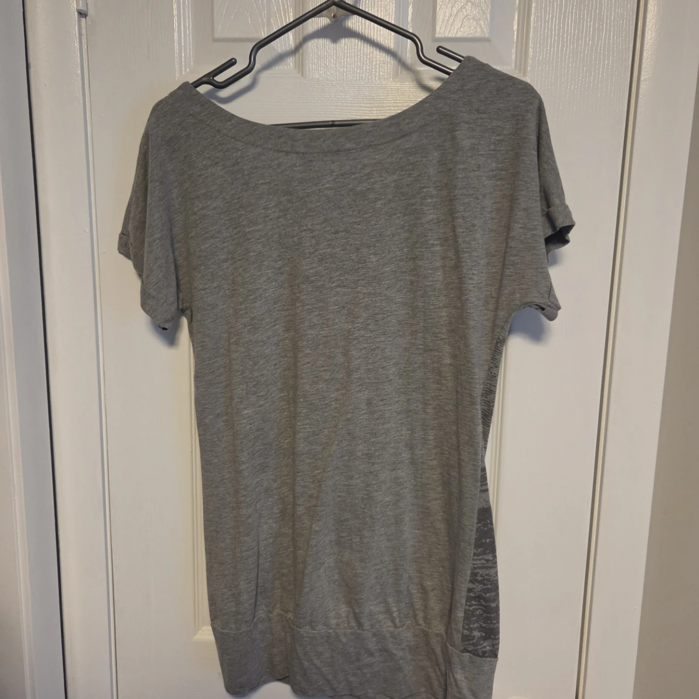 Grey Graphic Print Short Sleeve T-Shirt Size Medium - photo 3