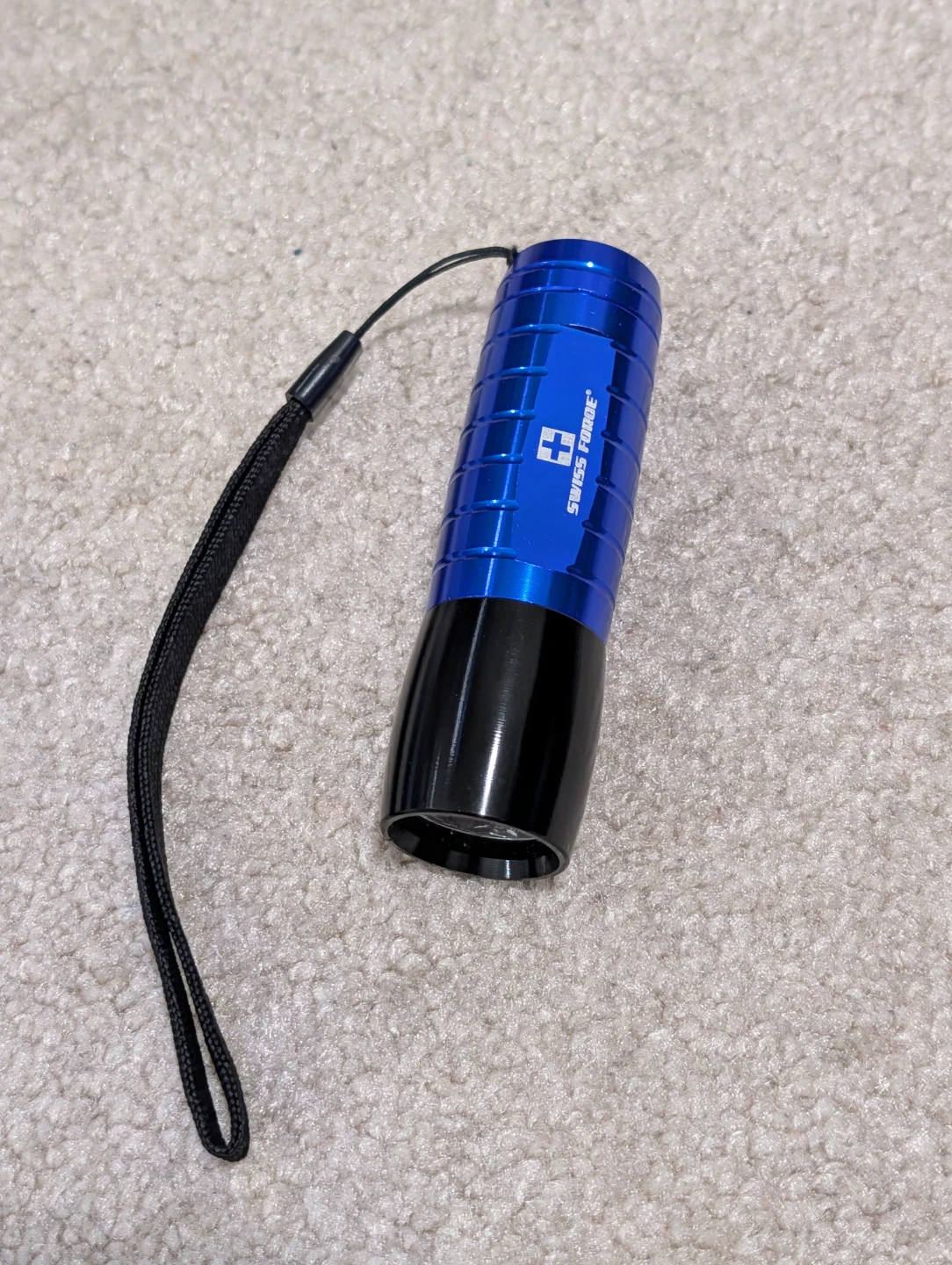 Swiss Force LED Flashlight - photo 2
