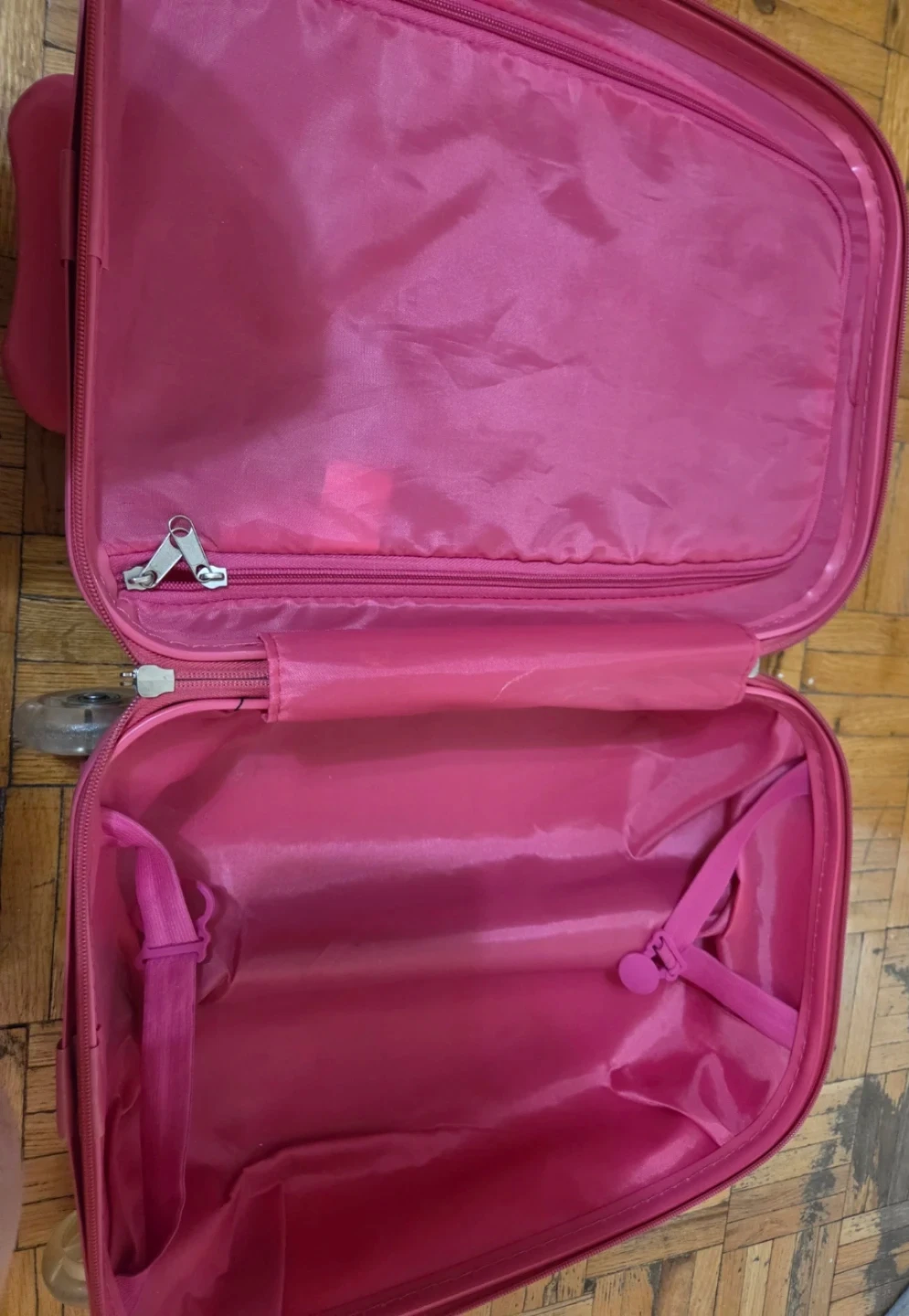 Hello Kitty Kids Rolling Suitcase - photo 5