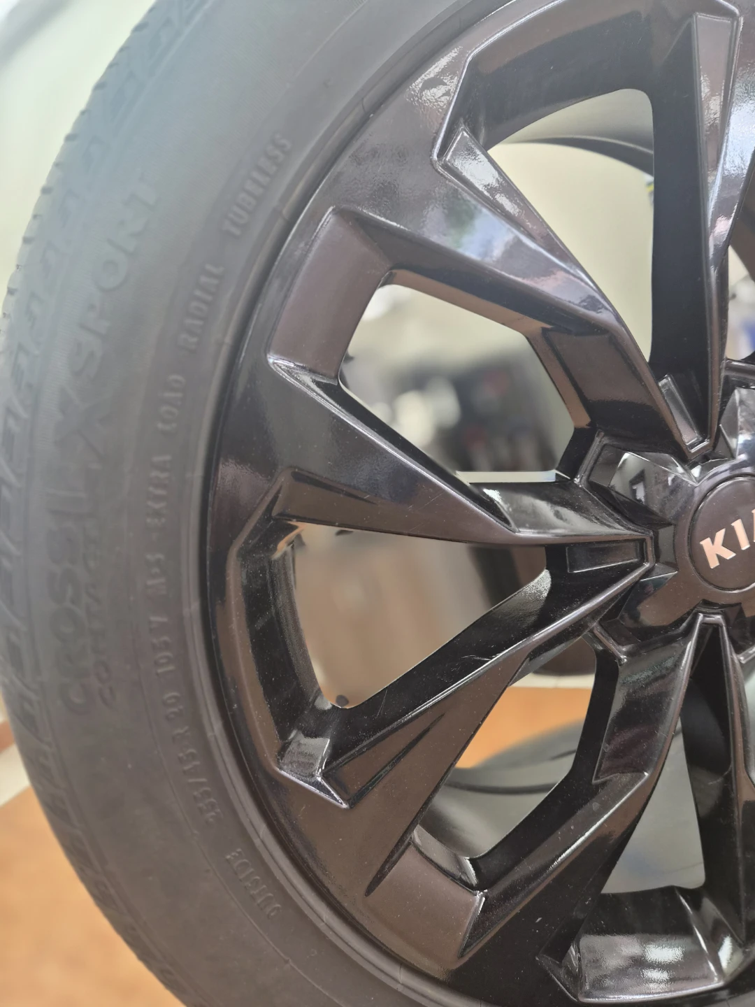 Set of 4 Kia Black Alloy Wheels and Tires - photo 3