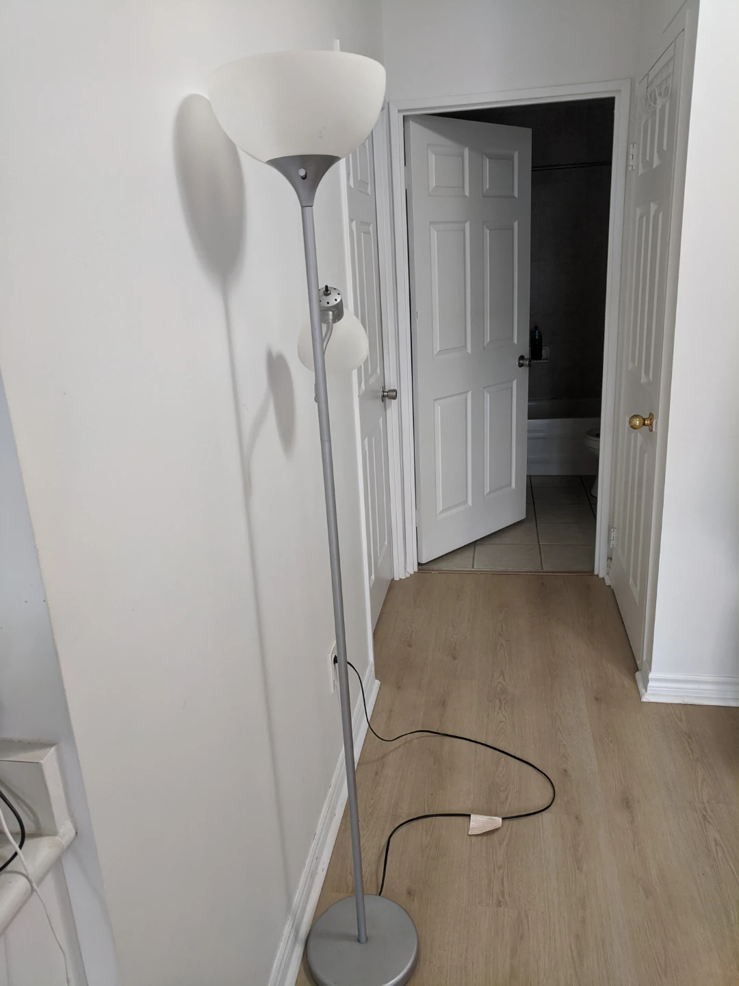 Silver floor lamp with reading light - photo 2
