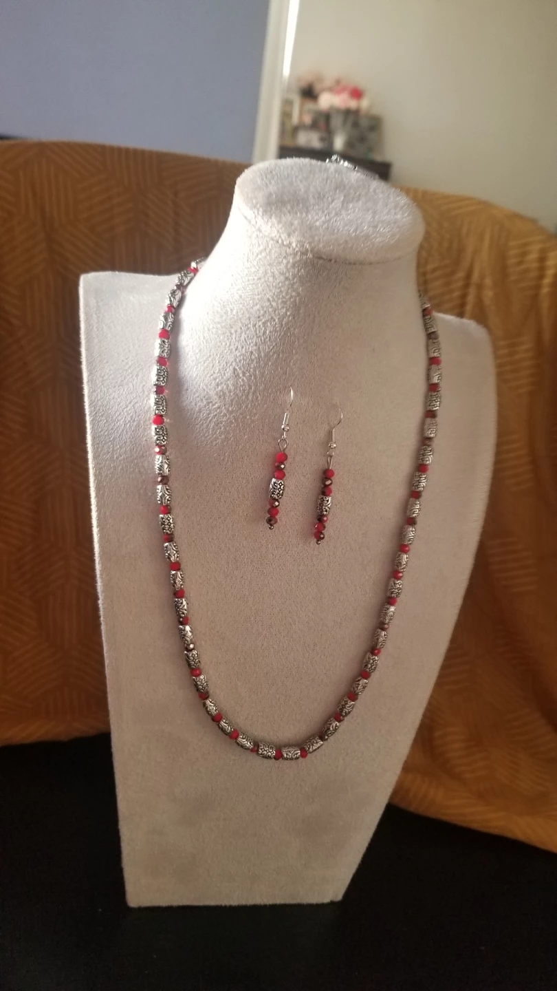 Red and Silver Beaded Necklace and Earring Set - photo 2