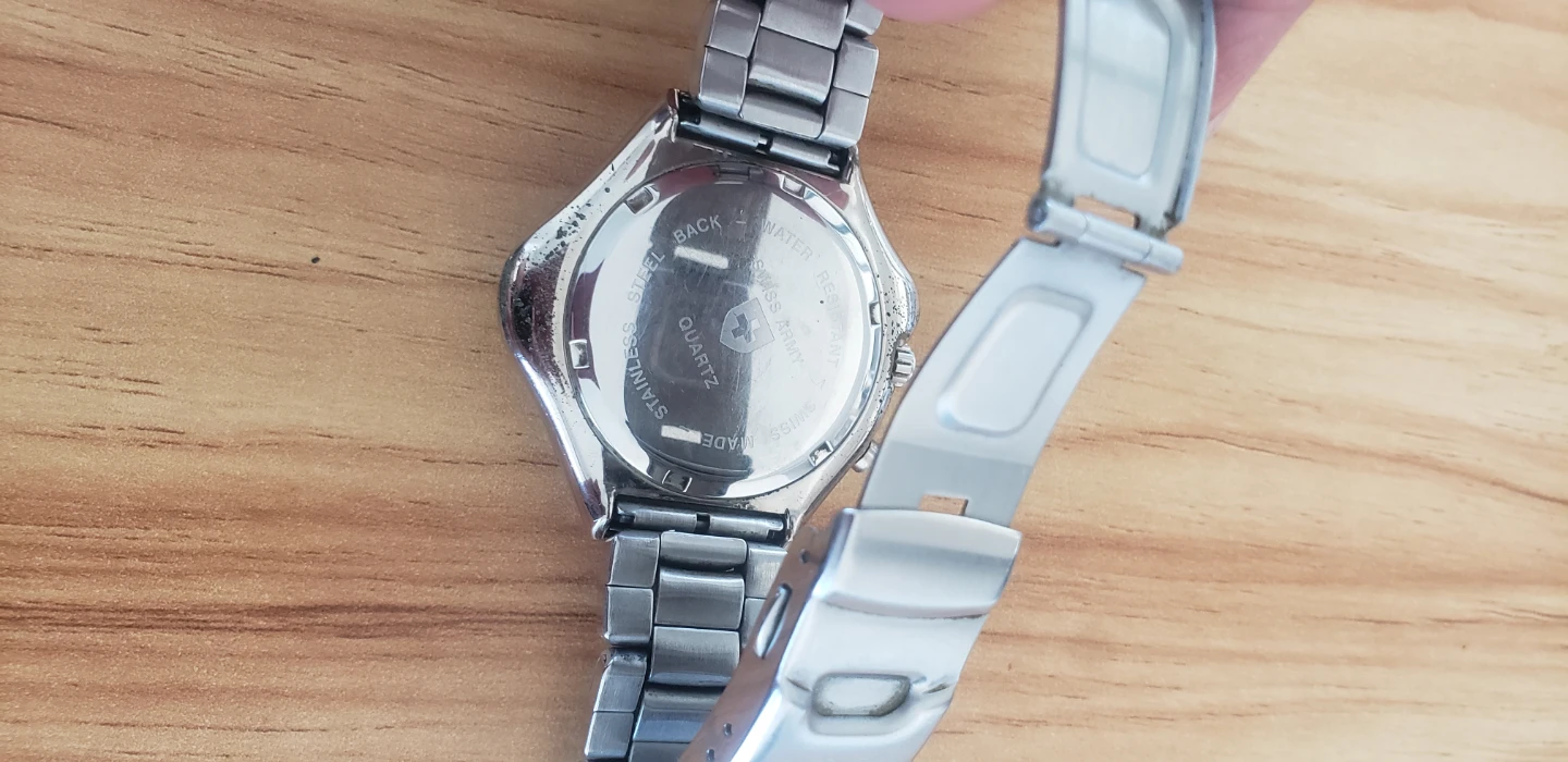 Swiss Army Quartz Chronograph Watch - photo 2