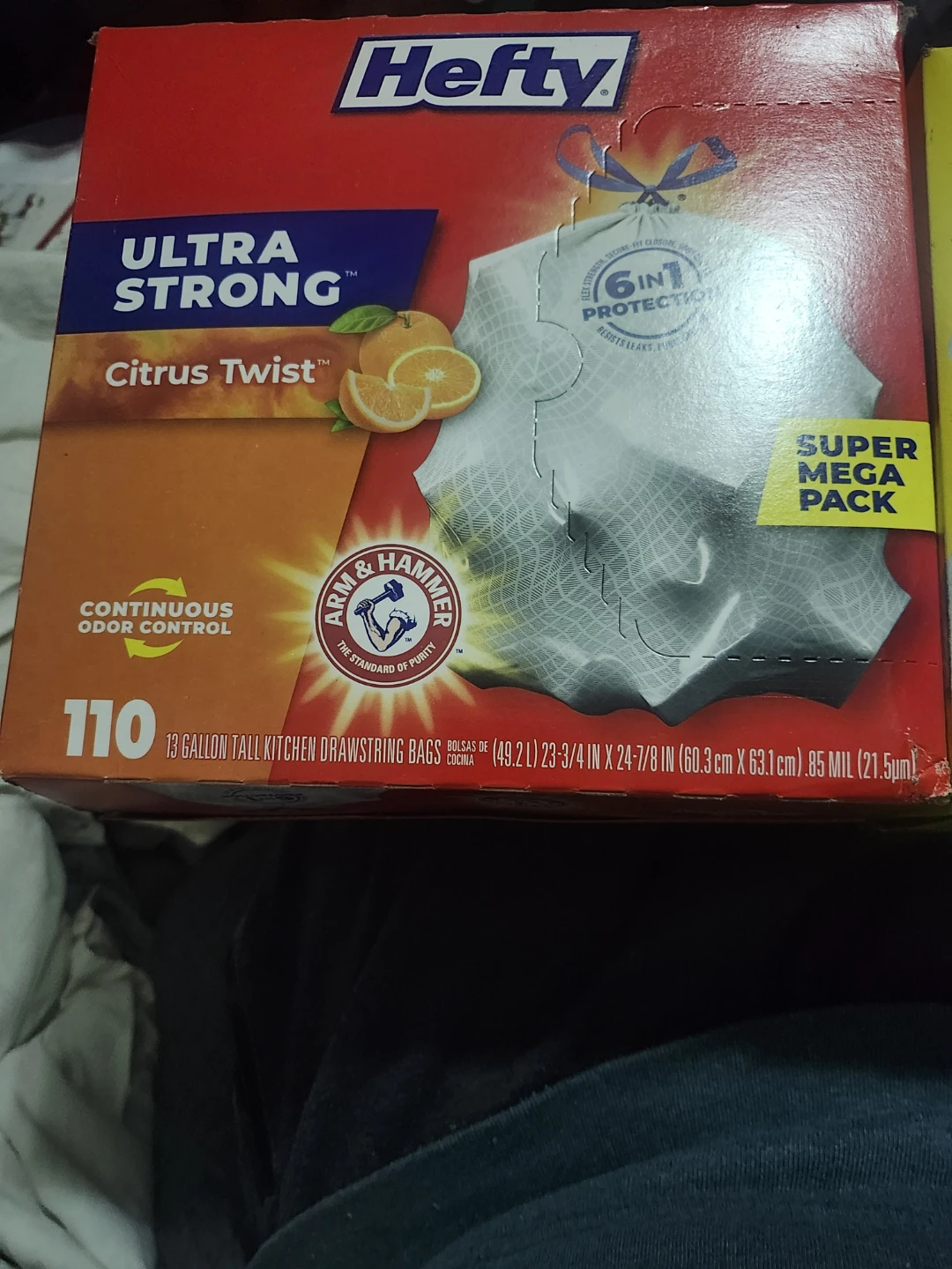 Hefty Ultra Strong Citrus Twist Trash Bags 110 Count