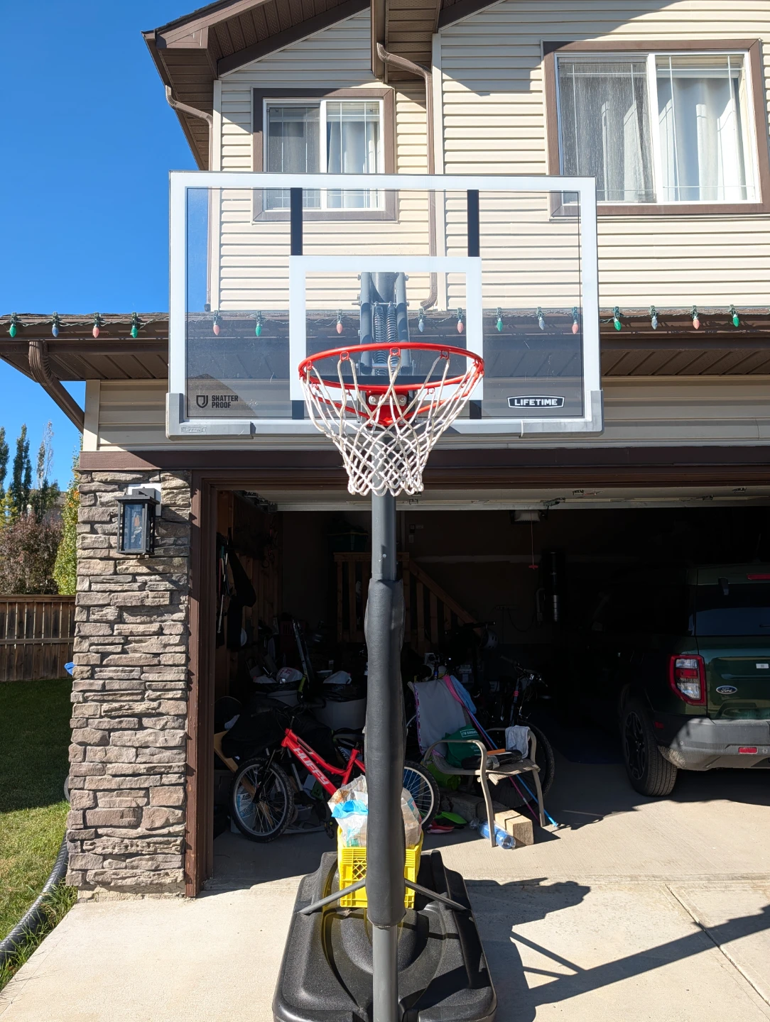 Basketball net for sale, hardly used. - photo 2