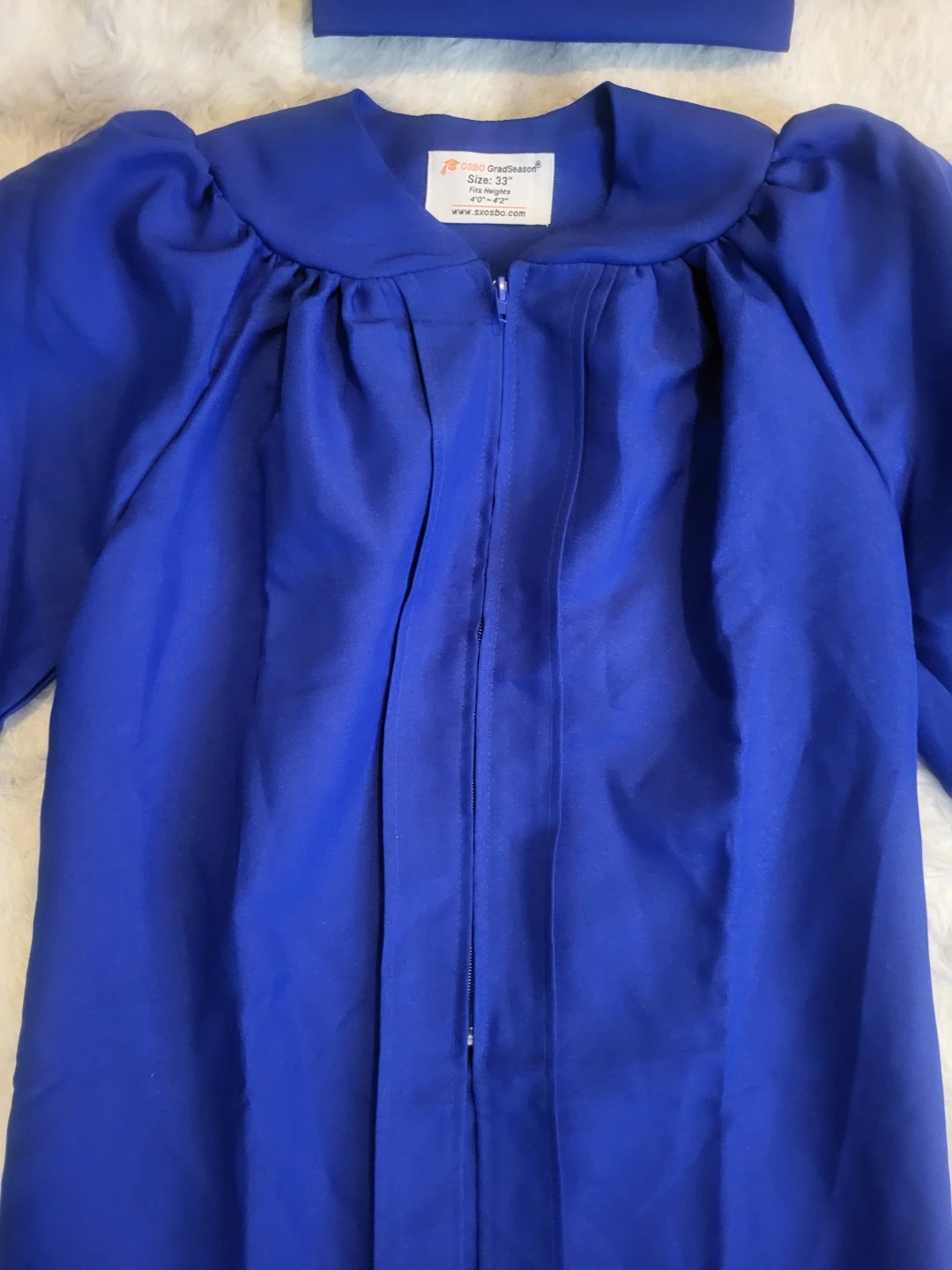 New Osbo GradSeason Graduation Gown and Cap, Size 33" - photo 2