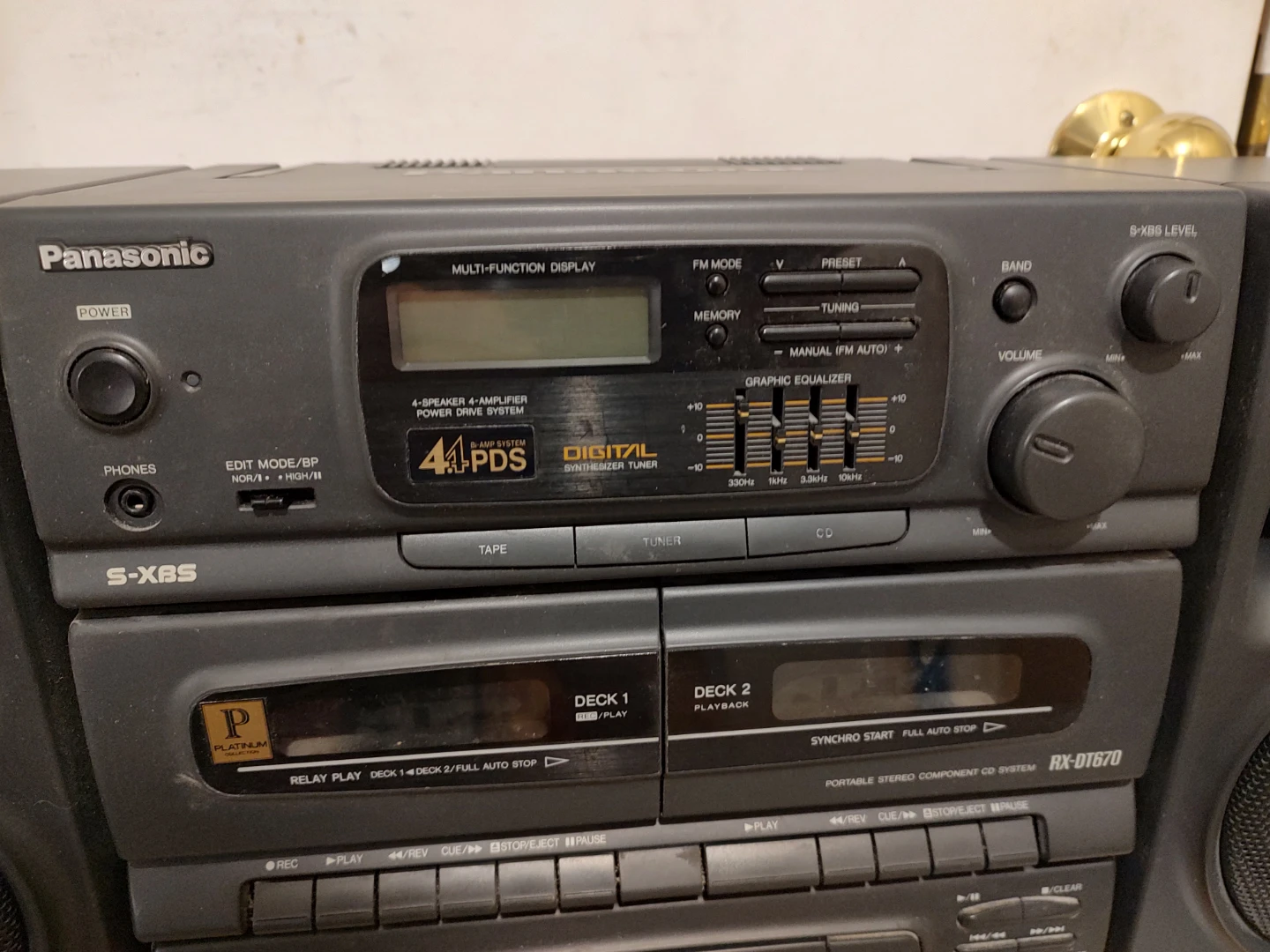 Panasonic RX-DT670 Portable Stereo System - photo 2